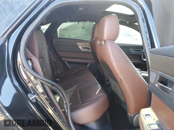 2016 Jaguar XF 35t R-Sport with VIN SAJBF4BV3GCY02477, listed as a Copart auction lot 70316864 with 83,231 mi miles and Clean Title. Bid and sale history available at carsss.com. Image 10.