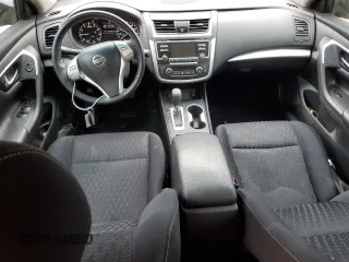 2017 Nissan Altima SL z VIN 1N4AL3AP4HC164084, wystawiony jako Copart lot #59987425 z przebiegiem 51 692 mil mil oraz Szkoda całkowita • Salvage title. Historia ofert i sprzedaży dostępna na DreamBid. Obrazek 8.