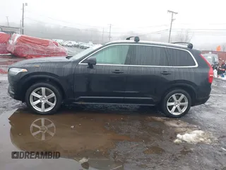 2021 Volvo XC90 Momentum z VIN YV4A22PK5M1711997, wystawiony jako IAAI lot #41548069 z przebiegiem 62 672 mil mil oraz . Historia ofert i sprzedaży dostępna na DreamBid. Obrazek 14.