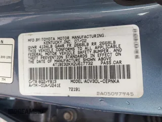 2002 Toyota Camry LE z VIN 4T1BE32KX2U617732, wystawiony jako IAAI lot #42208913 z przebiegiem Nie podano mil oraz . Historia ofert i sprzedaży dostępna na DreamBid. Obrazek 9.