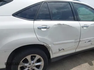 2008 Lexus RX 350 z VIN JTJGK31UX80013763, wystawiony jako IAAI lot #42121125 z przebiegiem 171 038 mil mil oraz . Historia ofert i sprzedaży dostępna na DreamBid. Obrazek 6.