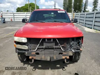 2002 Chevrolet Suburban LS with VIN 3GNEC16Z62G333723, listed as a Copart auction lot 59949255 with 151,548 mi miles and Salvage title. Bid and sale history available at DreamBid. Image 5.