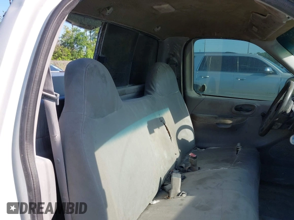 1999 Ford F-250 with VIN 1FTRF27W7XNB99203, listed as a IAAI auction lot 42074482 with 179,126 mi miles and . Bid and sale history available at DreamBid. Image 8.