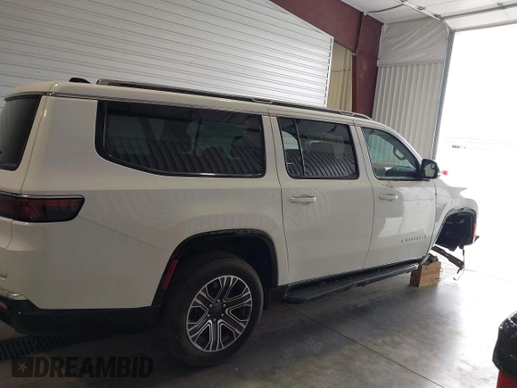 2024 Jeep Wagoneer Series II with VIN 1C4SJSBP5RS144530, listed as a IAAI auction lot 42820280 with 37,152 mi miles and . Bid and sale history available at DreamBid. Image 13.