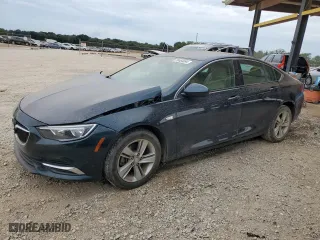 2018 Buick Regal Sportback Preferred with VIN W04GL6SXXJ1079010, listed as a Copart auction lot 70464694 with 62,242 mi miles and Salvage Title. Bid and sale history available at carsss.com. Image 1.