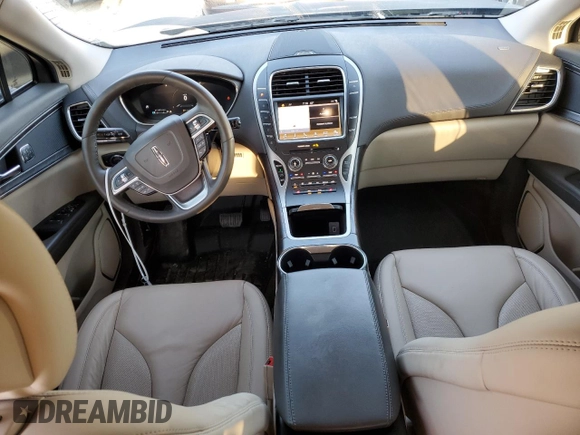2019 Lincoln Nautilus Select z VIN 2LMPJ8K96KBL60848, wystawiony jako Copart lot #48367105 z przebiegiem 41 145 mil mil oraz Szkoda całkowita • Salvage title. Historia ofert i sprzedaży dostępna na DreamBid. Obrazek 8.