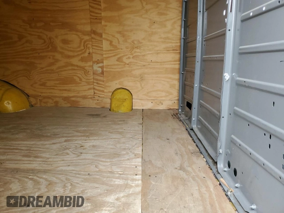2021 Chevrolet Express Cargo с VIN 1GCWGAFP4M1173729, выставлен на аукционе Copart как лот 55138625 с пробегом 180 201 миль миль и Чистый • Clean title. История ставок и продаж доступна на DreamBid. Изображение 10.