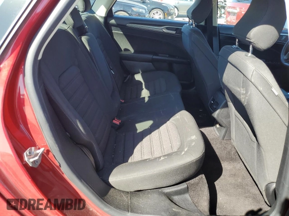 2020 Ford Fusion SE с VIN 3FA6P0T92LR121185, выставлен на аукционе Copart как лот 57256565 с пробегом 87 727 миль миль и Списание • Salvage title. История ставок и продаж доступна на DreamBid. Изображение 10.