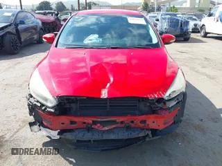 2015 Ford Focus SE with VIN 1FADP3K25FL233415, listed as a IAAI auction lot 42074326 with 213,246 mi miles. Bid and sale history available at carsss.com. Image 13.