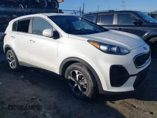 2021 Kia Sportage LX with VIN KNDPM3AC5M7943737, listed as a IAAI auction lot 41493100 with 40,484 mi miles. Bid and sale history available at carsss.com. Image 1.