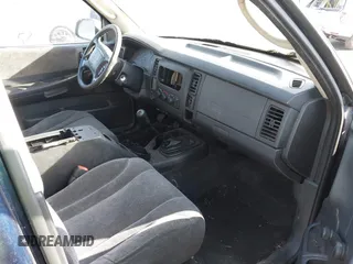 2004 Dodge Dakota Sport with VIN 1D7HG38K04S709680, listed as a IAAI auction lot 41993412 with 123,439 mi miles. Bid and sale history available at carsss.com. Image 5.