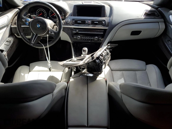 2014 BMW M6 with VIN WBSLX9C5XED160190, listed as a Copart auction lot 48160905 with 47,034 mi miles and Salvage title. Bid and sale history available at DreamBid. Image 8.