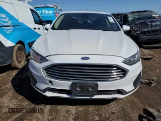 2020 Ford Fusion SE with VIN 3FA6P0HD8LR201264, listed as a Copart auction lot 52190795 with 138,017 mi miles and Salvage Title. Bid and sale history available at carsss.com. Image 5.