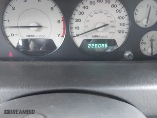 2003 Jeep Grand Cherokee Limited with VIN 1J4GW58N43C521617, listed as a IAAI auction lot 41781064 with 228,086 mi miles. Bid and sale history available at carsss.com. Image 7.