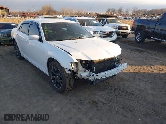 2018 Chrysler 300 with VIN 2C3CCAGG9JH250674, listed as a IAAI auction lot 41770040 with 147,642 mi miles. Bid and sale history available at carsss.com. Image 1.