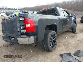 2011 Chevrolet Silverado 1500 LT with VIN 1GCRKSE36BZ449181, listed as a IAAI auction lot 41888125 with 206,286 mi miles and . Bid and sale history available at DreamBid. Image 4.