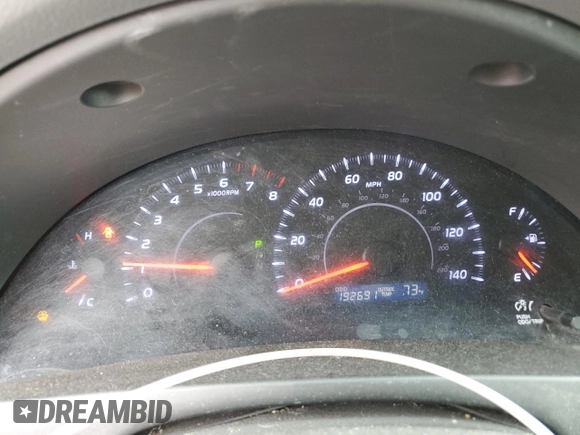 2010 Toyota Camry z VIN 4T1BF3EKXAU046704, wystawiony jako Copart lot #56653825 z przebiegiem 192 691 mil mil oraz Szkoda całkowita • Salvage title. Historia ofert i sprzedaży dostępna na DreamBid. Obrazek 9.