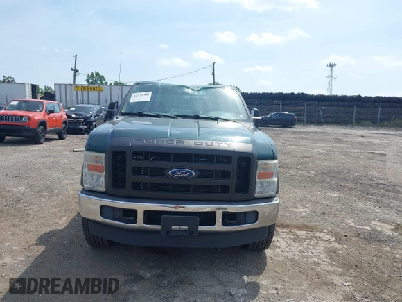 2010 Ford F-250 XL z VIN 1FTSX2B55AEB34547, wystawiony jako IAAI lot #42579306 z przebiegiem 125 938 mil mil oraz . Historia ofert i sprzedaży dostępna na DreamBid. Obrazek 12.