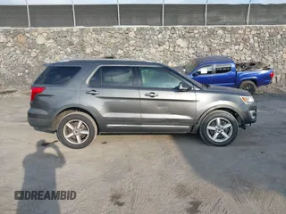 2017 Ford Explorer XLT with VIN 1FM5K8D86HGD43053, listed as a IAAI auction lot 41637631 with 72,449 mi miles and . Bid and sale history available at carsss.com. Image 13.