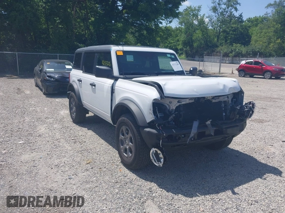 2025 Ford Bronco Big Bend z VIN 1FMDE7BH3SLA43579, wystawiony jako IAAI lot #42533206 z przebiegiem 2 958 mil mil oraz . Historia ofert i sprzedaży dostępna na DreamBid. Obrazek 1.