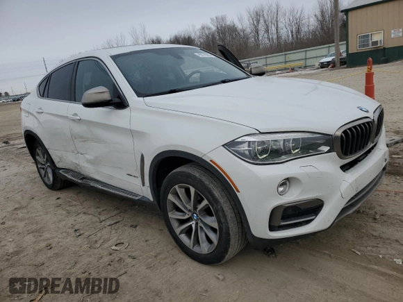 2015 BMW X6 xDrive35i z VIN 5UXKU2C54F0F95526, wystawiony jako Copart lot #45578085 z przebiegiem 97 965 mil mil oraz Szkoda całkowita • Salvage title. Historia ofert i sprzedaży dostępna na DreamBid. Obrazek 4.