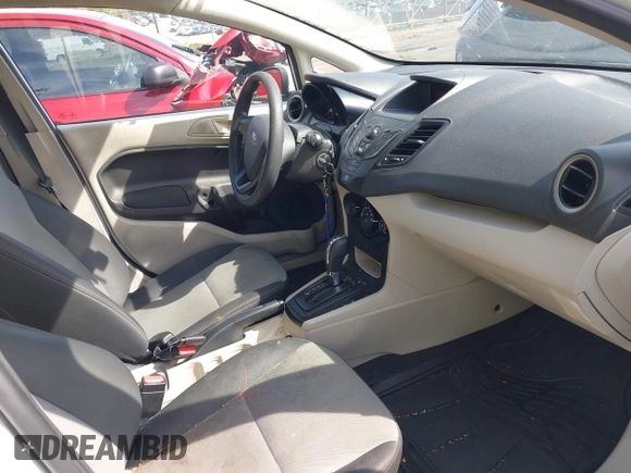 2013 Ford Fiesta S z VIN 3FADP4AJ9DM191664, wystawiony jako IAAI lot #41827196 z przebiegiem 111 982 mil mil oraz . Historia ofert i sprzedaży dostępna na DreamBid. Obrazek 5.