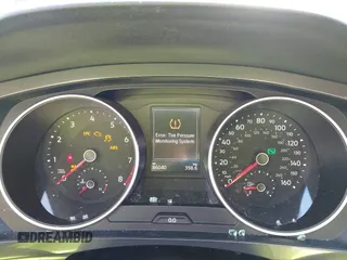 2018 Volkswagen Tiguan SEL z VIN 3VV2B7AX9JM142564, wystawiony jako IAAI lot #40630666 z przebiegiem 86 040 mil mil oraz . Historia ofert i sprzedaży dostępna na DreamBid. Obrazek 7.