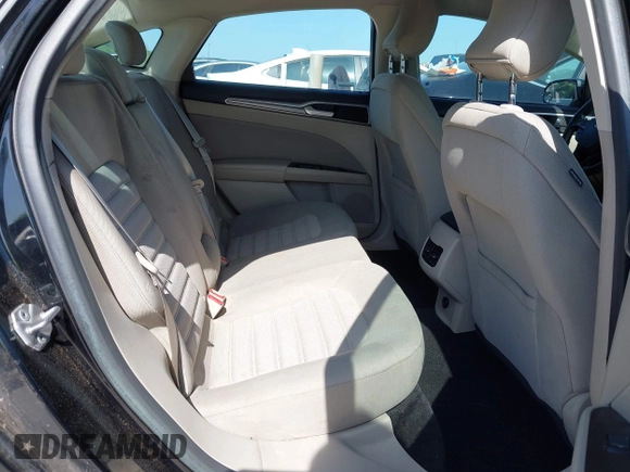 2017 Ford Fusion SE z VIN 3FA6P0HD6HR163041, wystawiony jako IAAI lot #42018701 z przebiegiem 124 271 mil mil oraz . Historia ofert i sprzedaży dostępna na DreamBid. Obrazek 8.