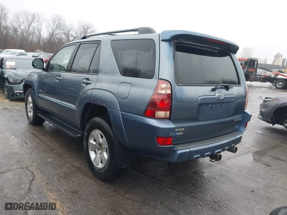 2005 Toyota 4Runner SR5 with VIN JTEBU14R658050952, listed as a IAAI auction lot 41188739 with 255,359 mi miles. Bid and sale history available at carsss.com. Image 3.