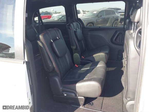 2019 Dodge Grand Caravan GT with VIN 2C4RDGEG3KR784242, listed as a IAAI auction lot 41639646 with 127,327 mi miles. Bid and sale history available at carsss.com. Image 8.