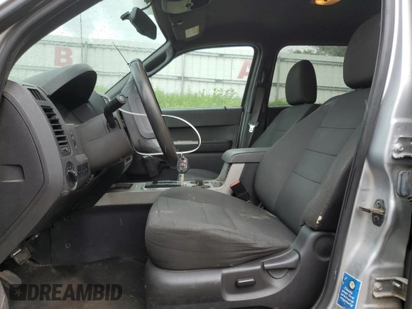2011 Ford Escape XLT с VIN 1FMCU9DG6BKB86840, выставлен на аукционе Copart как лот 62922745 с пробегом 189 241 миль миль и Чистый • Clean title. История ставок и продаж доступна на DreamBid. Изображение 7.