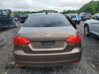 2013 Volkswagen Jetta SE with VIN 3VWDP7AJ8DM431330, listed as a Copart auction lot 56738795 with 114,151 mi miles and Salvage title. Bid and sale history available at DreamBid. Image 6.