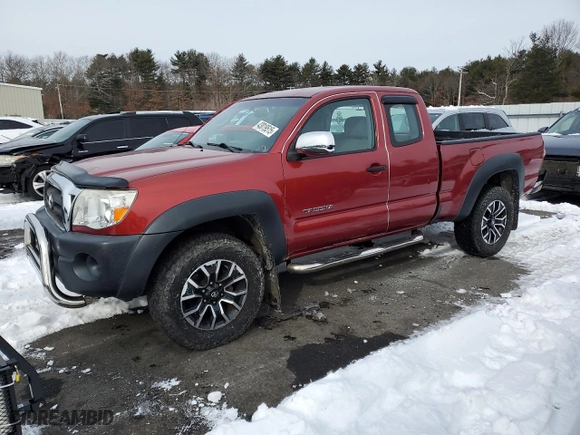 2008 Toyota Tacoma with VIN 5TEUX42N08Z563266, listed as a Copart auction lot 43019515 with 266,168 mi miles and Salvage Title. Bid and sale history available at carsss.com. Image 1.