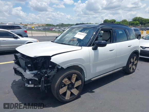 2025 MINI Countryman S with VIN WMZ23GA06S7R31166, listed as a IAAI auction lot 42393335 with 2,531 mi miles and . Bid and sale history available at DreamBid. Image 2.