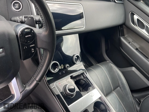 2018 Land Rover Range Rover Velar S z VIN SALYB2RN1JA726896, wystawiony jako Copart lot #58622365 z przebiegiem 174 307 mil mil oraz Czysty tytuł • Clean title. Historia ofert i sprzedaży dostępna na DreamBid. Obrazek 9.