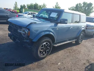 2024 Ford Bronco Outer Banks z VIN 1FMDE8BH3RLB41205, wystawiony jako IAAI lot #42558633 z przebiegiem 1 457 mil mil oraz . Historia ofert i sprzedaży dostępna na DreamBid. Obrazek 2.
