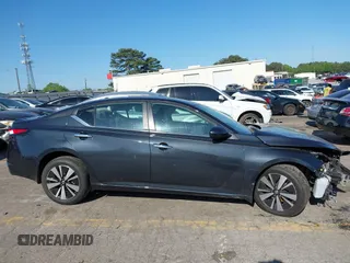 2022 Nissan Altima SV z VIN 1N4BL4DW6NN366681, wystawiony jako IAAI lot #41990935 z przebiegiem 78 738 mil mil oraz . Historia ofert i sprzedaży dostępna na DreamBid. Obrazek 12.
