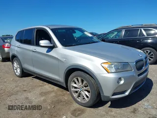 2014 BMW X3 xDrive28i z VIN 5UXWX9C54E0D25812, wystawiony jako IAAI lot #42528644 z przebiegiem 110 335 mil mil oraz . Historia ofert i sprzedaży dostępna na DreamBid. Obrazek 1.