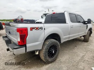 2019 Ford F-250 XL with VIN 1FT7W2BTXKED46644, listed as a Copart auction lot 63229485 with 116,433 mi miles and Salvage title. Bid and sale history available at DreamBid. Image 3.