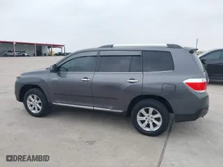 2011 Toyota Highlander Limited with VIN 5TDYK3EH7BS031288, listed as a IAAI auction lot 41807812 with 151,893 mi miles. Bid and sale history available at carsss.com. Image 14.