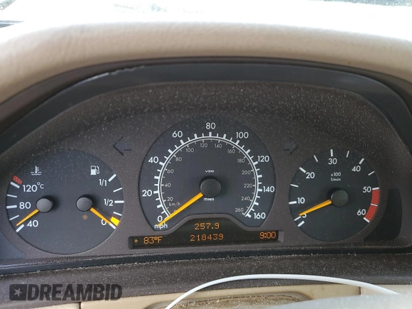 1999 Mercedes-Benz E with VIN WDBJF25H7XA934446, listed as a Copart auction lot 51386255 with 218,439 mi miles and Clean Title. Bid and sale history available at DreamBid. Image 9.