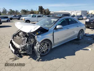 2014 Mercedes-Benz CLA 45 AMG z VIN WDDSJ5CB6EN090674, wystawiony jako Copart lot #50573065 z przebiegiem 81 900 mil mil oraz Szkoda całkowita • Salvage title. Historia ofert i sprzedaży dostępna na DreamBid. Obrazek 1.