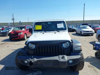 2018 Jeep Wrangler Unlimited Sport S z VIN 1C4HJXDG0JW140869, wystawiony jako IAAI lot #41623256 z przebiegiem 112 197 mil mil oraz . Historia ofert i sprzedaży dostępna na DreamBid. Obrazek 13.