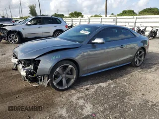 2015 Audi S5 Premium Plus with VIN WAUGGAFR4FA014733, listed as a Copart auction lot 70364984 with 98,819 mi miles and Salvage Title. Bid and sale history available at carsss.com. Image 1.
