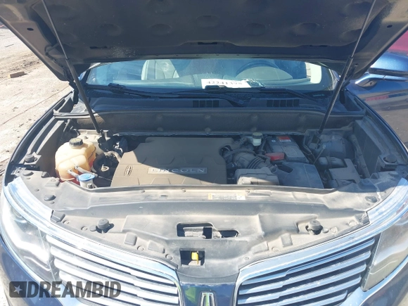 2017 Lincoln MKX Reserve with VIN 2LMPJ6LR5HBL20384, listed as a IAAI auction lot 42241375 with 99,725 mi miles and . Bid and sale history available at DreamBid. Image 10.