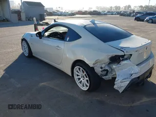 2019 Toyota 86 GT with VIN JF1ZNAE19K8701128, listed as a IAAI auction lot 41133417 with 71,529 mi miles. Bid and sale history available at carsss.com. Image 3.