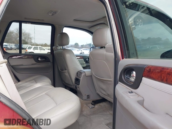 2007 GMC Envoy Denali with VIN 1GKES63M472162363, listed as a IAAI auction lot 41247540 with 237,356 mi miles. Bid and sale history available at carsss.com. Image 8.