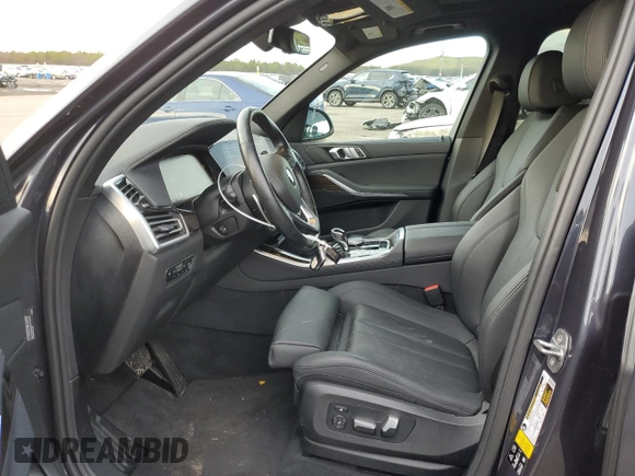 2020 BMW X5 xDrive40i with VIN 5UXCR6C0XLLL75042, listed as a Copart auction lot 70442352 with 31,604 mi miles. Bid and sale history available at carsss.com. Image 7.