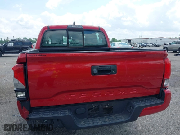 2018 Toyota Tacoma SR z VIN 5TFAX5GN3JX115019, wystawiony jako IAAI lot #42116802 z przebiegiem 190 220 mil mil oraz . Historia ofert i sprzedaży dostępna na DreamBid. Obrazek 16.