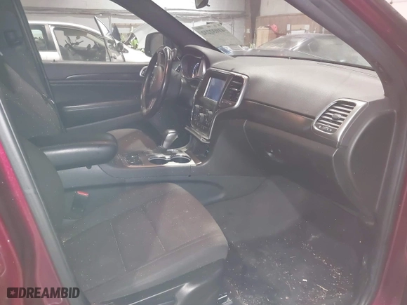 2018 Jeep Grand Cherokee Laredo E with VIN 1C4RJFAG9JC359284, listed as a IAAI auction lot 41032232 with 163,679 mi miles. Bid and sale history available at carsss.com. Image 5.